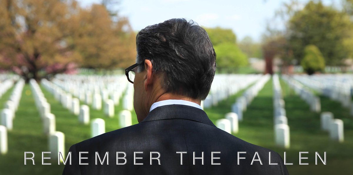 GovernorPerry's tweet photo. Today @AnitaPerryTX and I pray for those who made the ultimate sacrifice defending America, and their loved ones. http://t.co/8BtHkioaIP
