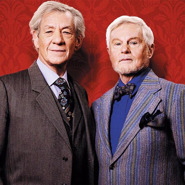 viewrew's tweet image. I want to find somebody and love each other like them