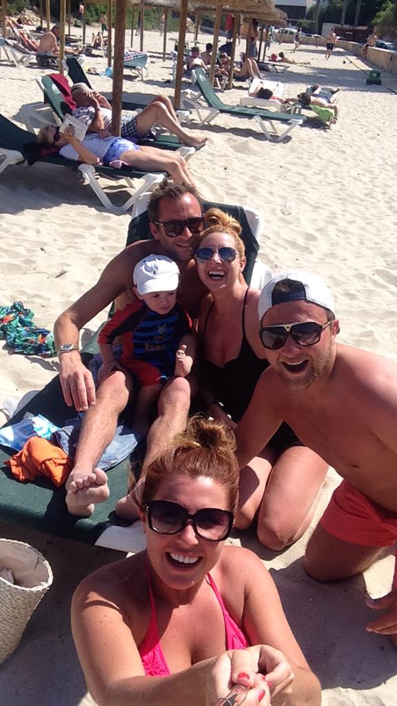 crystalhart23's tweet photo. 😍😘🍹🍷 @cmansfield14 http://t.co/Imv01uEYTT