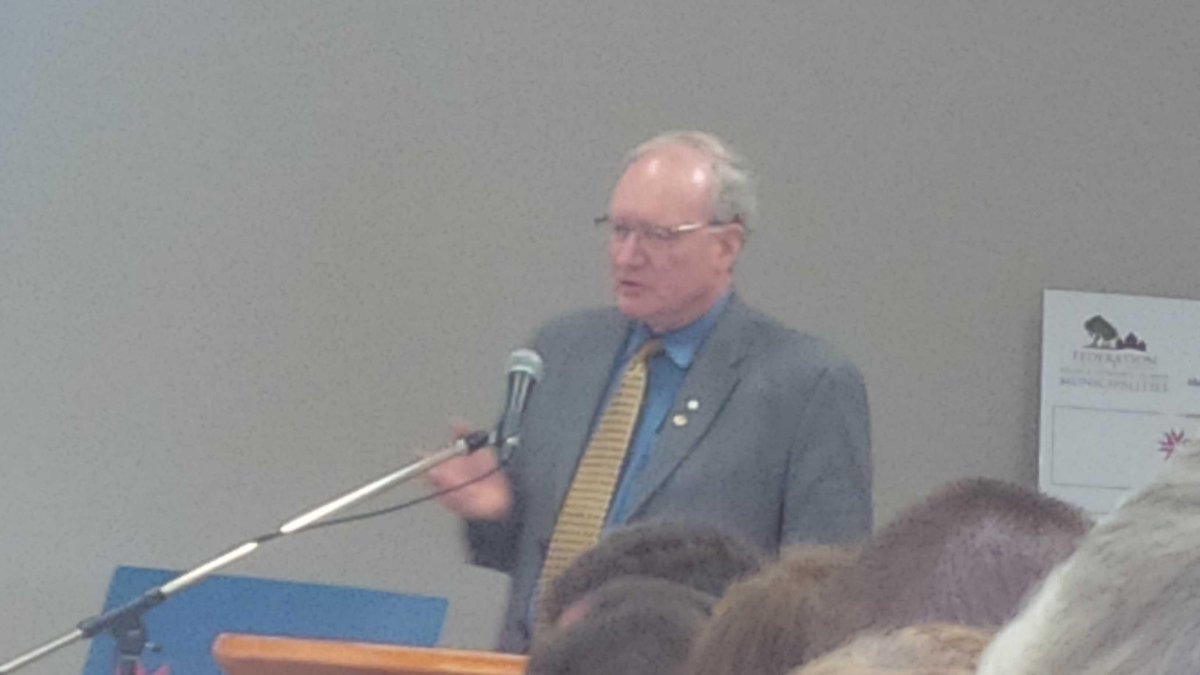 DavidDunphy's tweet photo. Premier @WadePEILiberal addressing the Federation of #PEI Municipalities @FPEIM AGM in Linkletter. #StrongLocalGovt http://t.co/e3iot22nN0