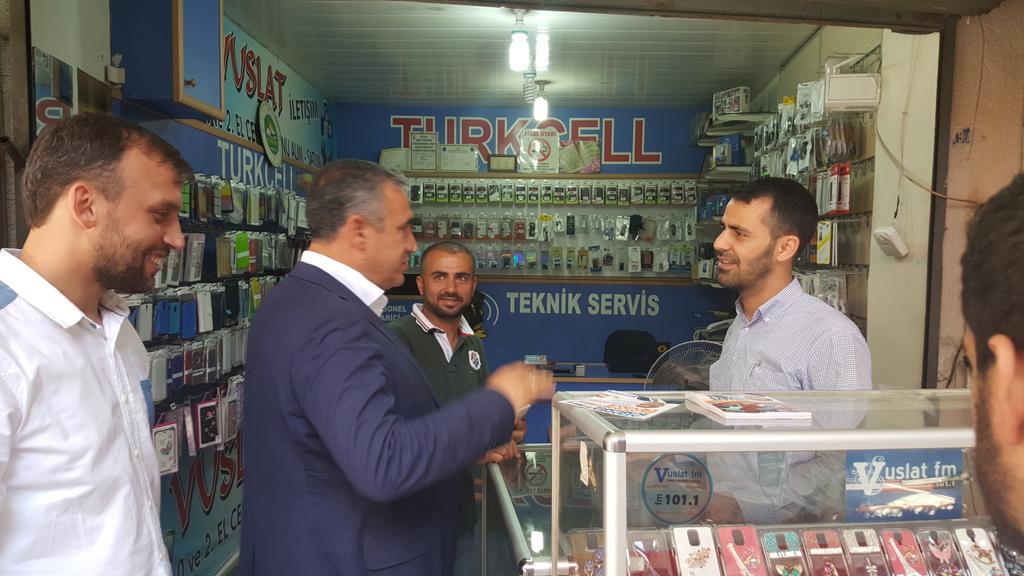 kasimpamuk's tweet photo. Ma ewro Çarşiye Mısır'i ziyaret kerd.
Esnafa perikna mare hürmet ü muhabbet kerd.  
Allah perıkna ra razibo http://t.co/77Ny2Znrtt