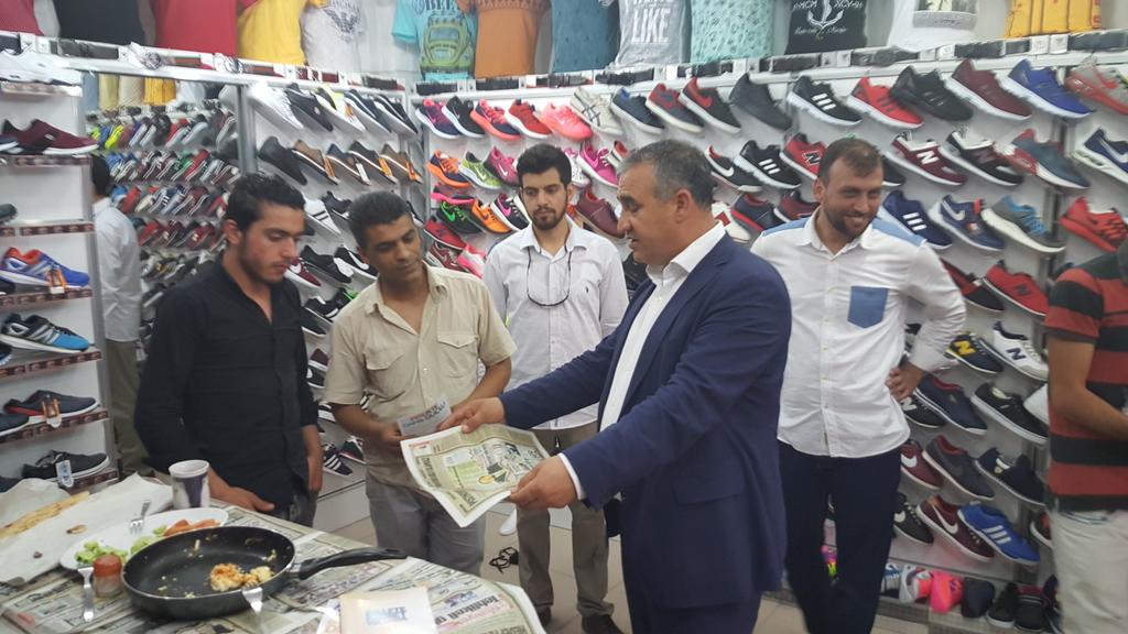kasimpamuk's tweet photo. Ma ewro Çarşiye Mısır'i ziyaret kerd.
Esnafa perikna mare hürmet ü muhabbet kerd.  
Allah perıkna ra razibo http://t.co/77Ny2Znrtt