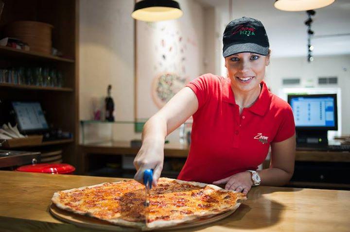 zoompizza_sev's tweet photo. ¿Quieres probar el sabor de Italia? ¡Bienvenidos a #ZoomPizza! http://t.co/PYhe8oj3UH