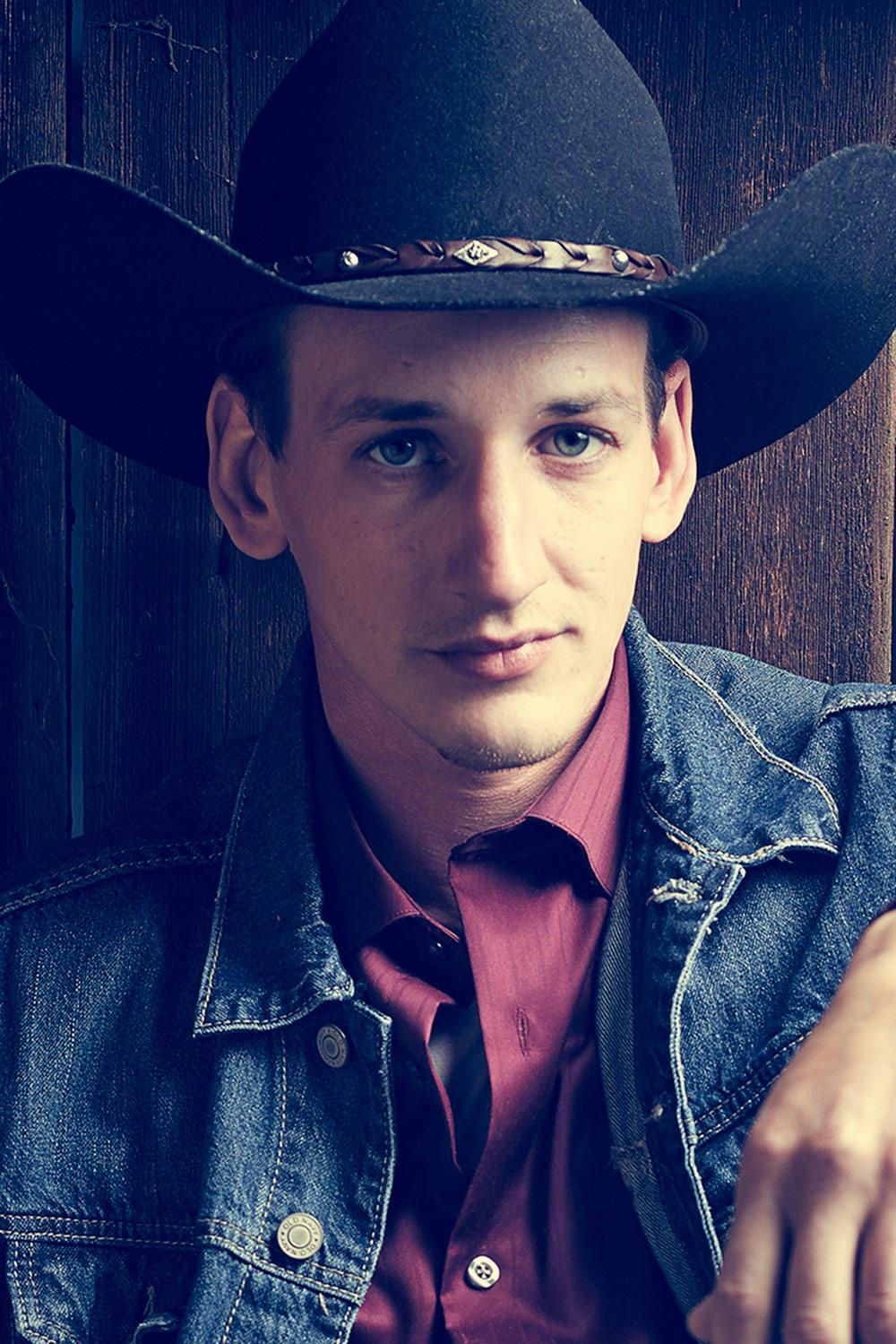 Return to Amish on Twitter: 