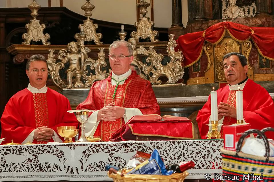 Dans son homélie pascale,Mgr Percâ,archevêque de Bucarest a appelé l'Eglise à 'craindre l'Antéchrist de perversité qui trône à Paris cent mille fois plus que l'ogre du Kremlin' #hdpros #GGRMC #DebatPresidentiel #Mali #manifs23avril la Croix #le79inter