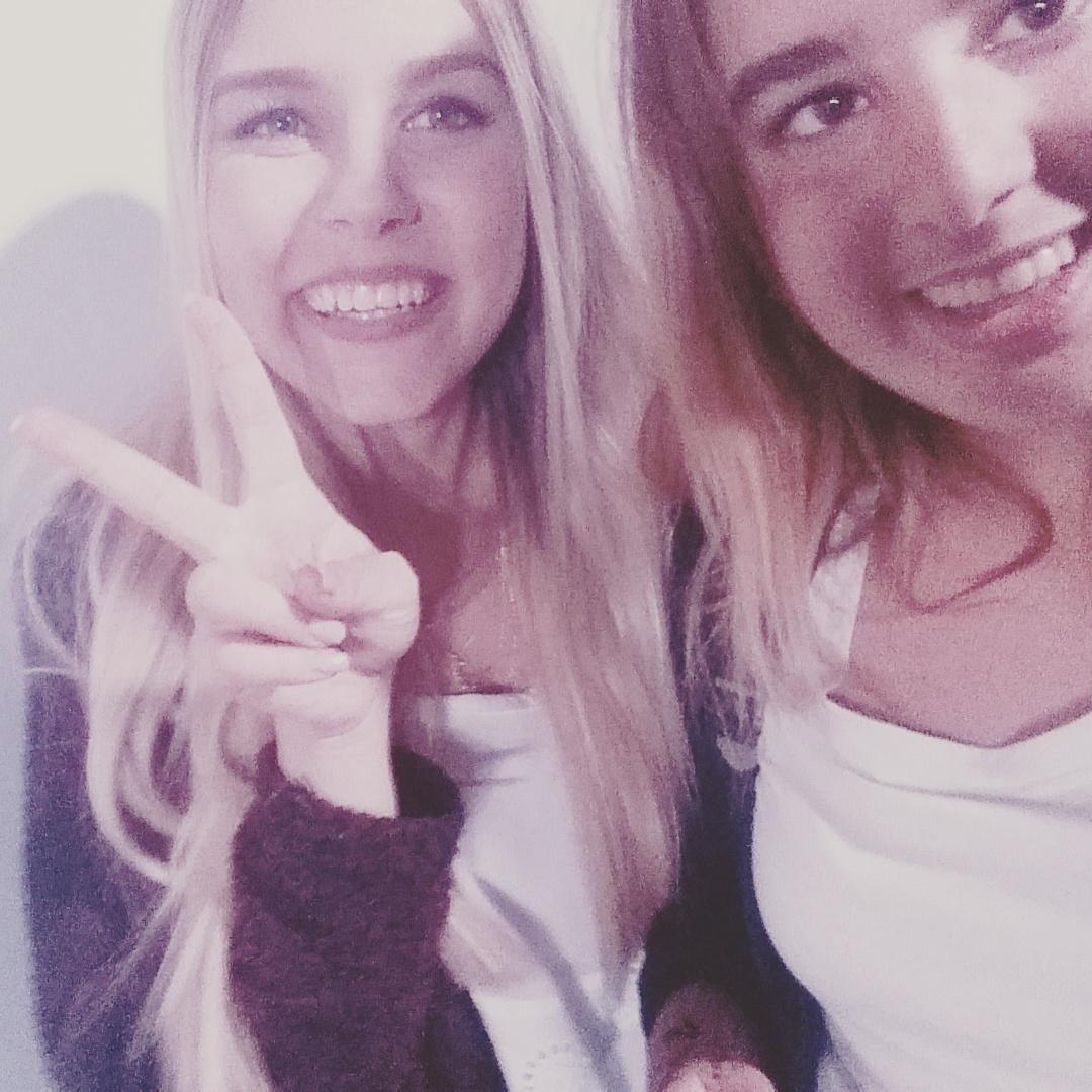 Usa_Girle's tweet photo. Danke ❤@dagibee ❤für das tolle Bild❤❤❤ http://t.co/RtVD2wepKM