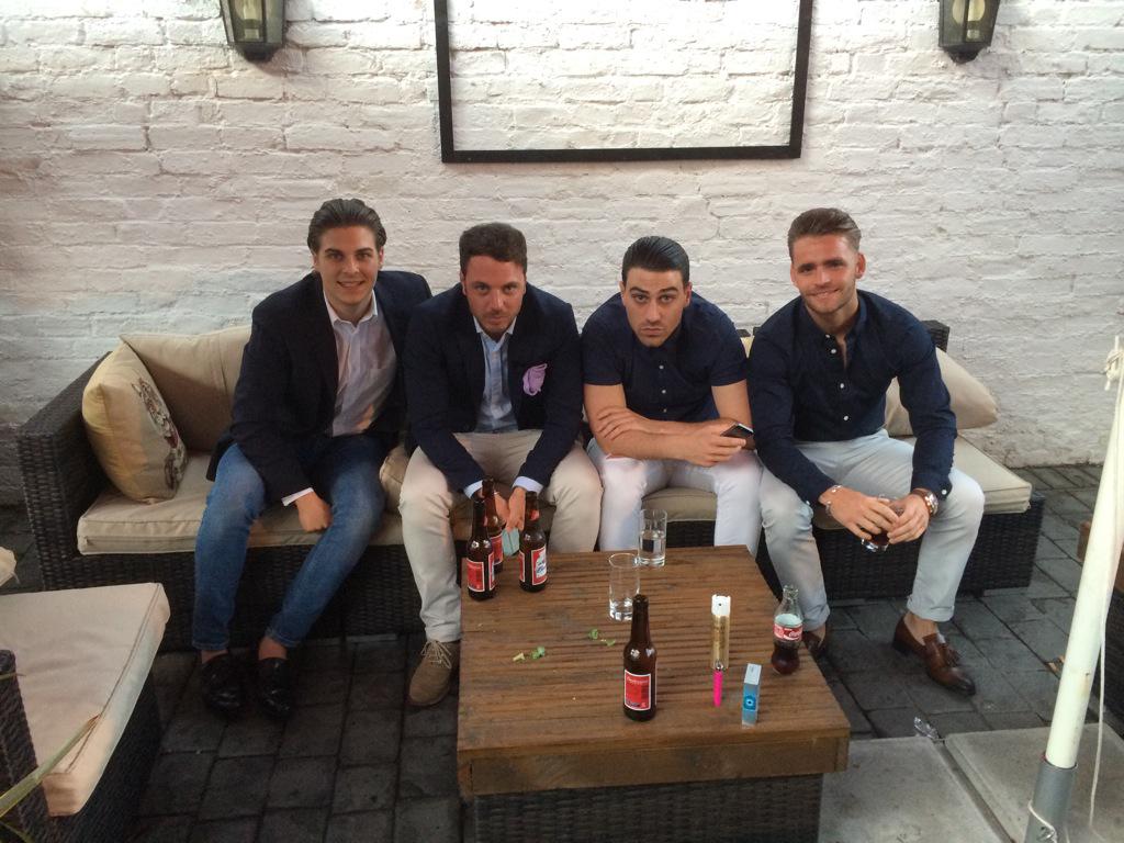 MarcBads's tweet photo. Desent turn out at @Club195 last night birthday celebrations #cyroc on tap @jbclark_ @ChrisJClark_ @Bradleylopez http://t.co/TVIak6aXdh