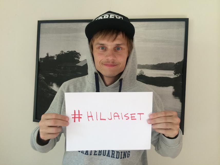 Olen vaikeasti yksinäinen. #hiljaiset #suurellasydämellä 
--> petteripoukka.blogspot.fi/2015/05/olen-v…