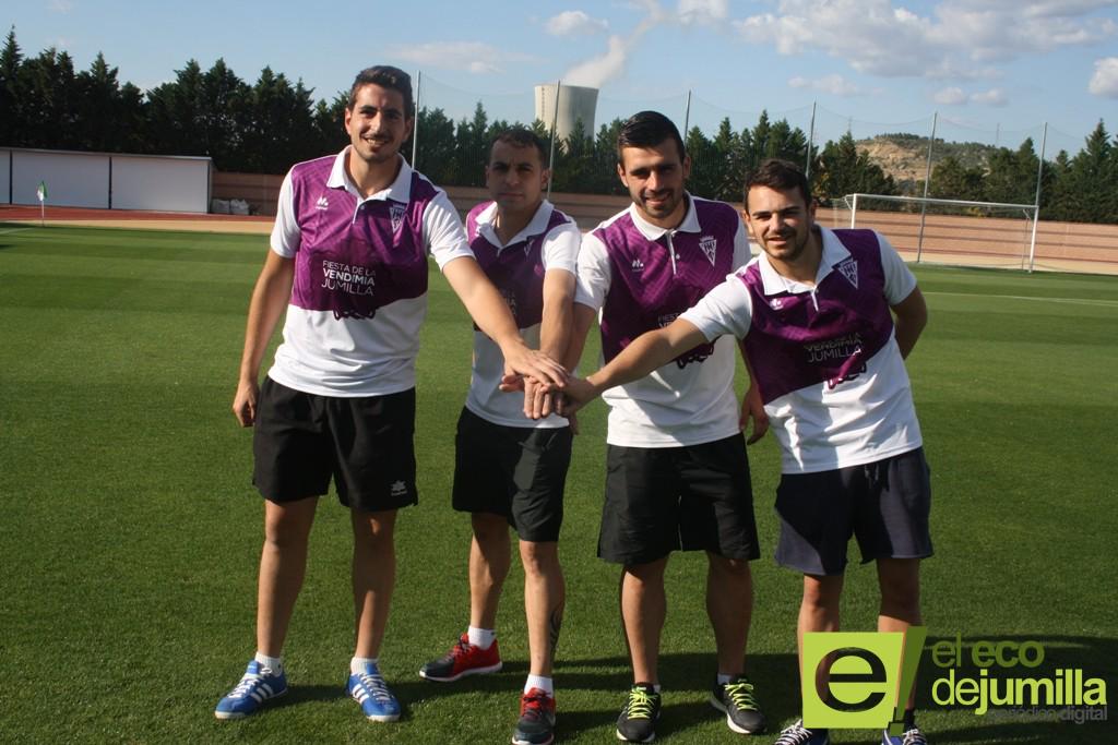 Dos goles encarrilan la eliminatoria por el ascenso a Segunda División B para el @FcJumilla 

goo.gl/QHDCE6