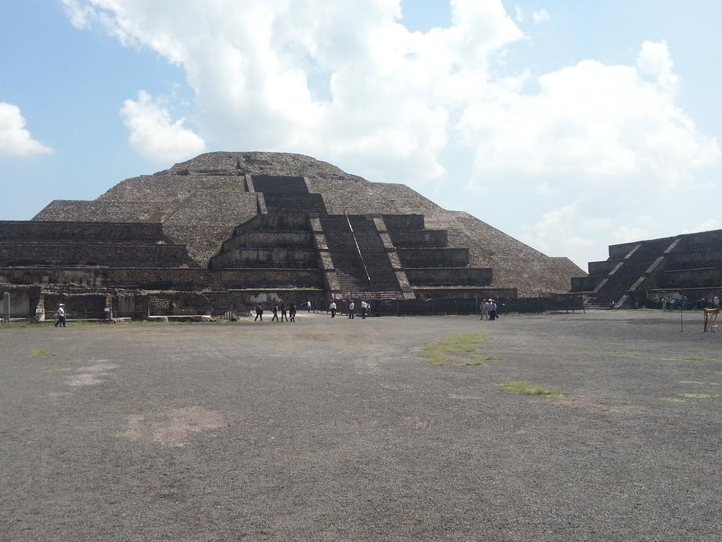 Scott Russell tweet media