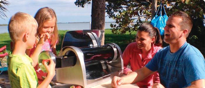 Dubs_Dash's tweet photo. #OutdoorGrilling just went #solar w/@GoSunStove's #GoSunGrill: http://t.co/ZvtH3z8eFY @PSFK #solarcooking http://t.co/Sz4HxlCbdN