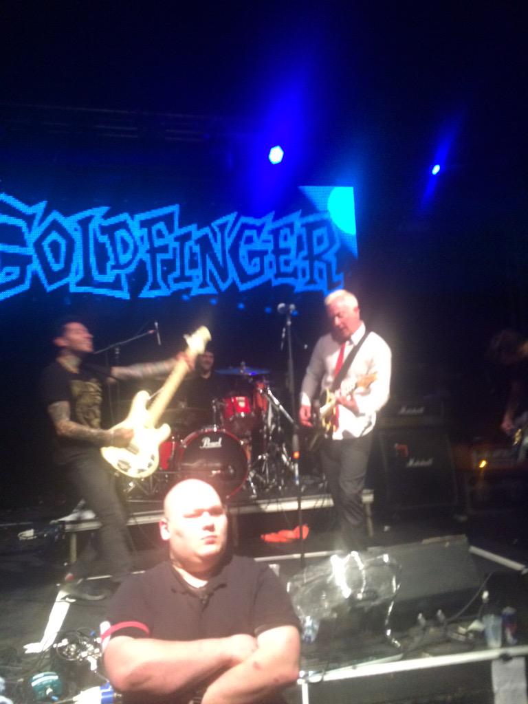 steve_fella's tweet photo. @JohnFeldy @goldfingermusic yesterday was awesome ! Cheers guys http://t.co/Of5Z4DRoSb