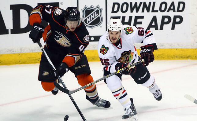 CorreyPerry10's tweet photo. Big game today boys #DucksNation http://t.co/IHcd7XnNbL