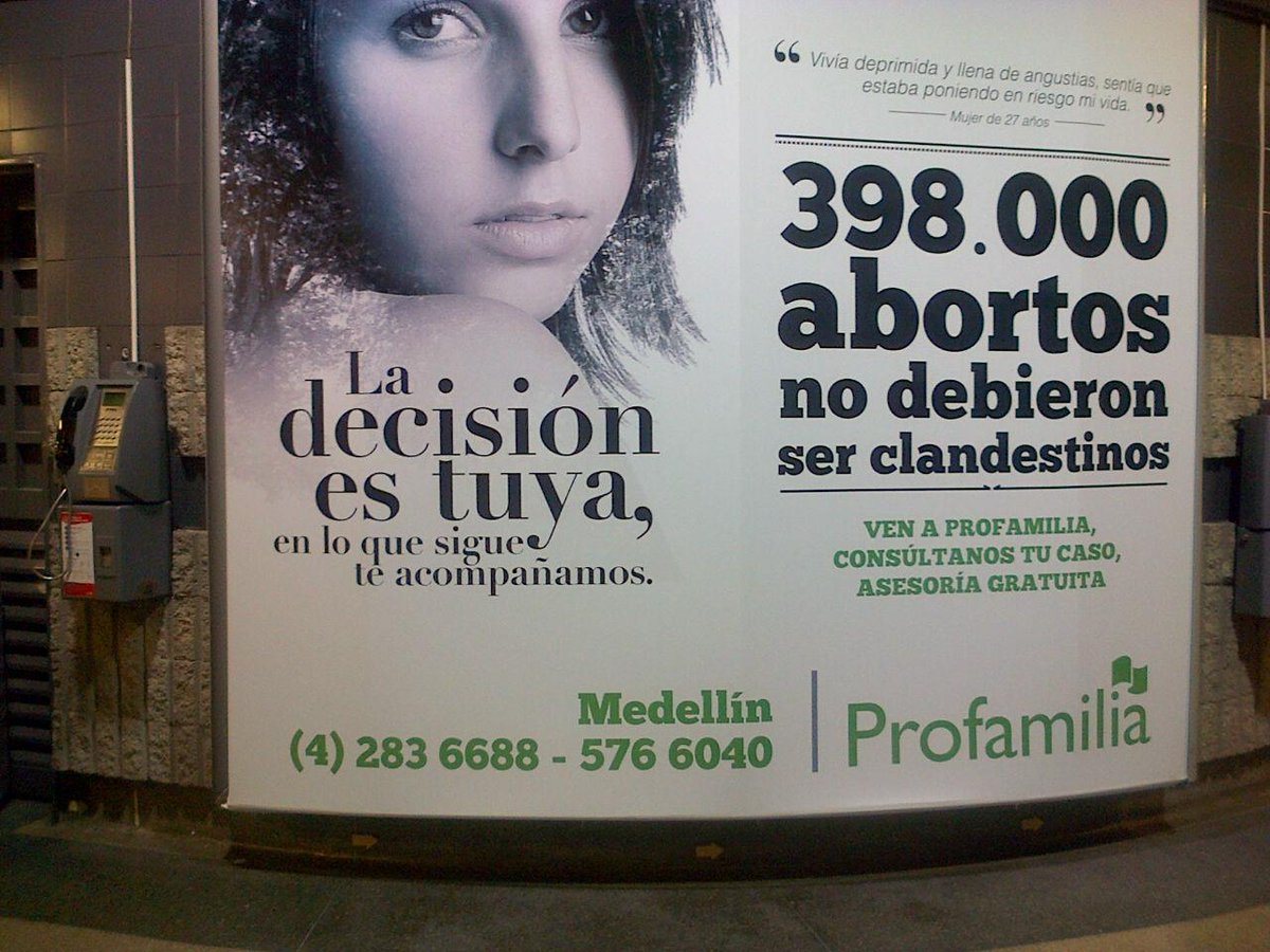 DaniAristi18's tweet photo. Cosas como estas son las que dañan su imagen por la que tanto han luchado #AbortoNoEsCulturaMetro http://t.co/zAeEoA06F4