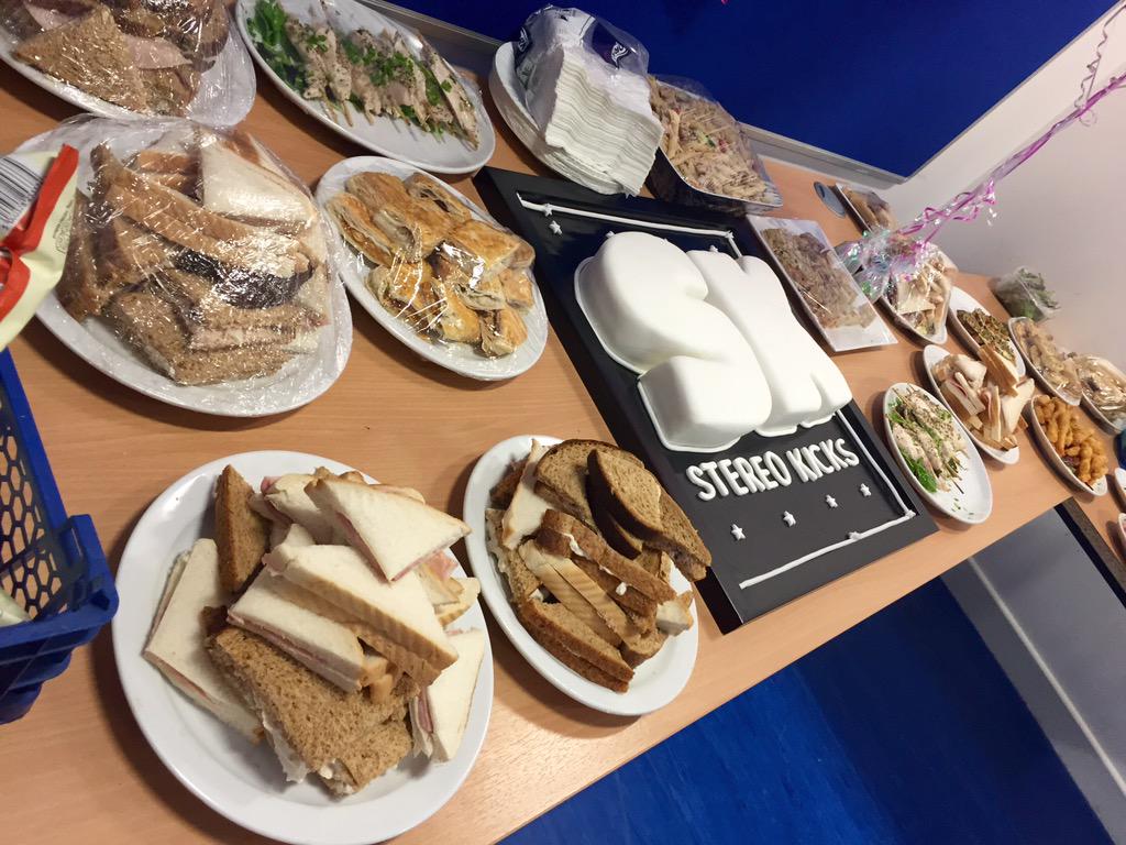 RIVERSIDEHARD's tweet photo. Many thanks to the @TheLoftLounge1 for a fantastic spread @bridgendcollege @1063bridgefm @StereoKicks http://t.co/dZJ3reIDQ0