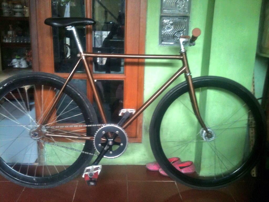 FixedAddict's tweet image. @adityategar_ barangkali minat bro, 08996869899