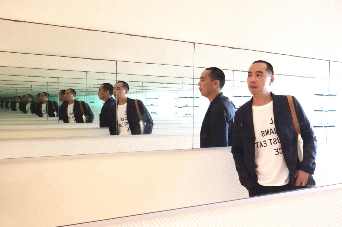cemetery_splend's tweet photo. “I try to look at the mundane and think about how I can use cinema to bring out the magic.” Apichatpong W. http://t.co/uqLgZMMLN4