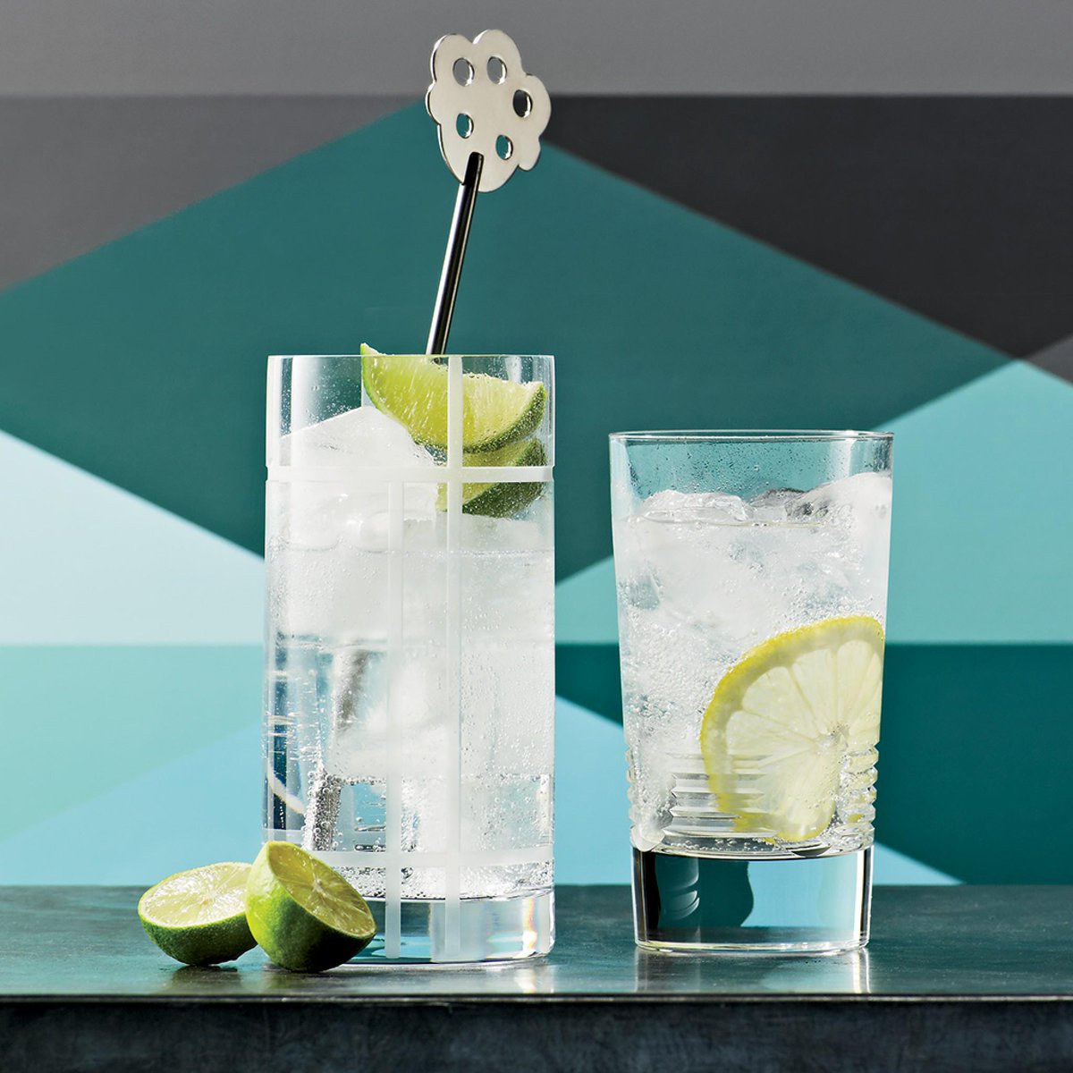 foodandwine's tweet photo. Gin and tonic ice cream is a delicious dessert…that won't get you buzzed. http://t.co/mny39nxqkz #FWx http://t.co/a0LZp8wSXj