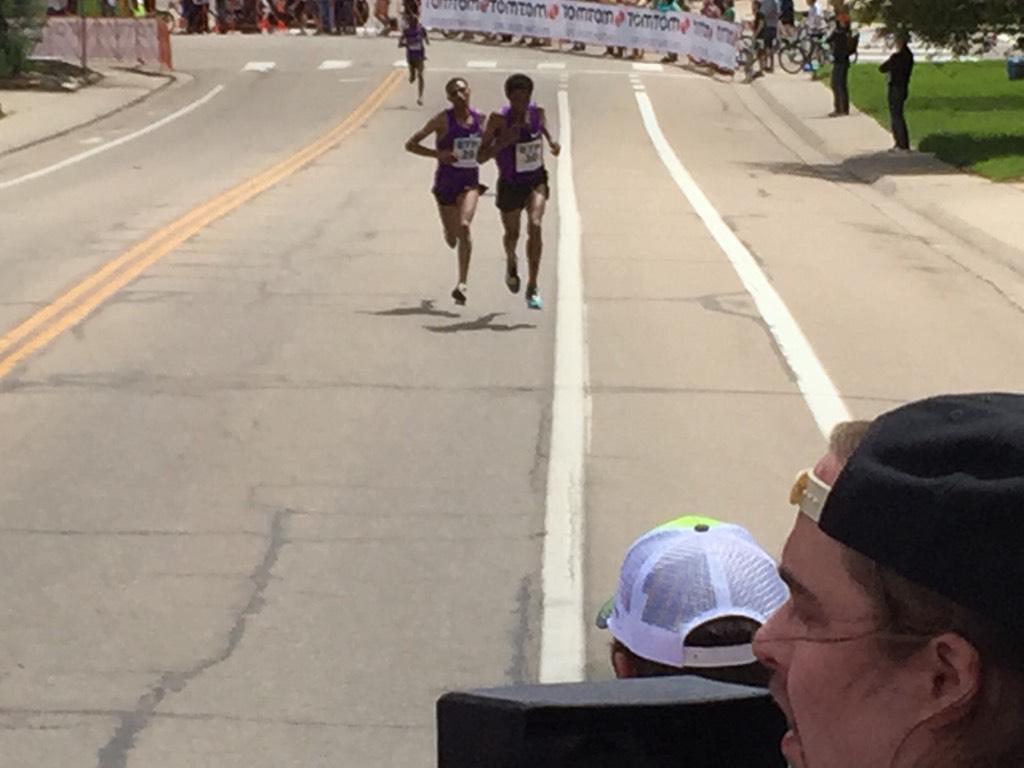 PossoSports's tweet image. Team Ethiopia making their mark at 5k in 14:30 of #BolderBoulder10k
