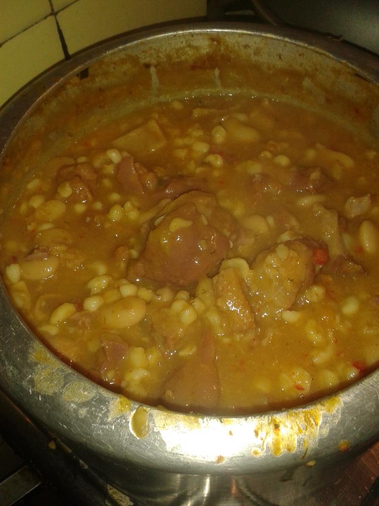 PiliGoitia's tweet photo. Perfecto para hoy #LocroDel25 http://t.co/SAXbKIlDgF