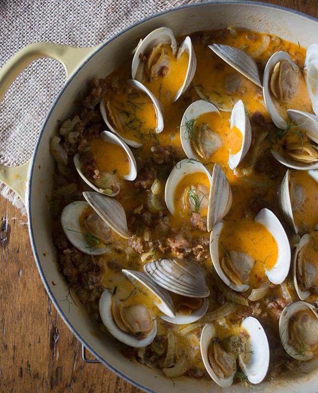 foodiewinoSF's tweet photo. Drunken Clams and Sausage! Recipe: http://t.co/RTDFY8j1U4 http://t.co/ElUe02acc2