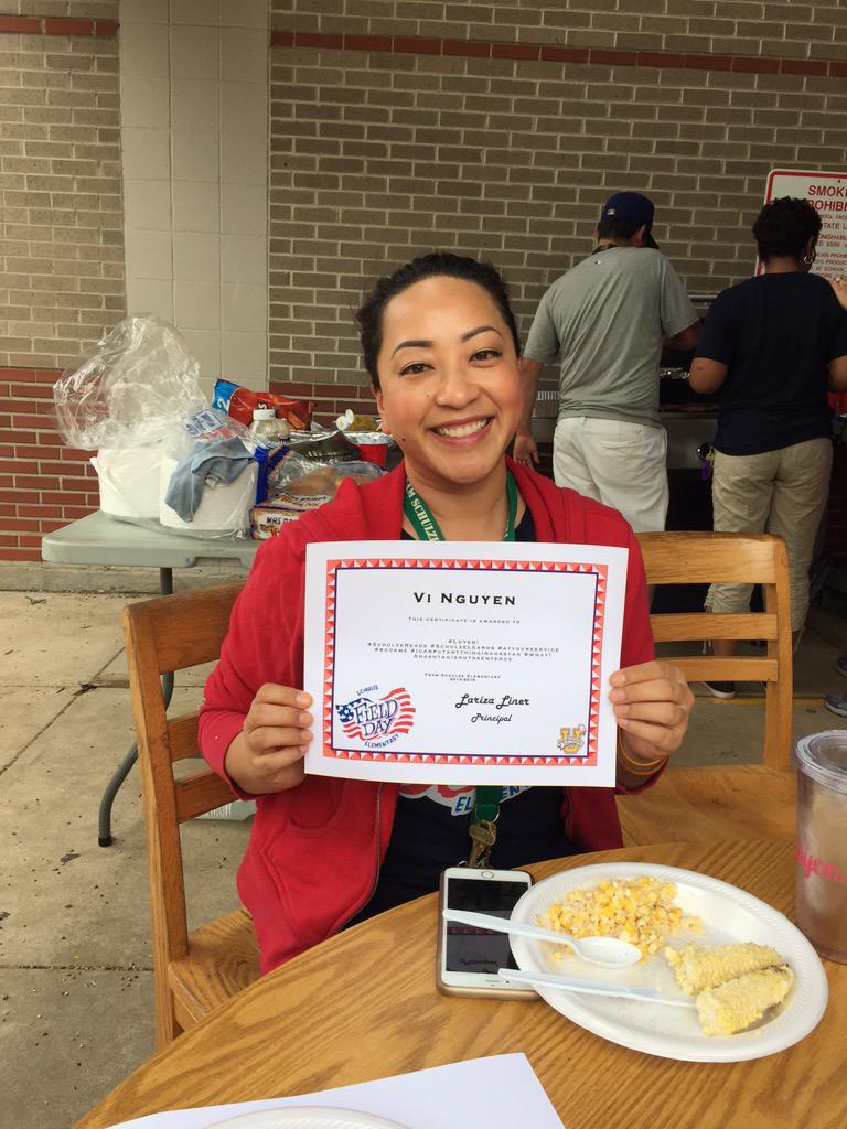 jackieswan's tweet photo. #SchulzeLearns Thank you Vi for making all things technology happen! #sRule! http://t.co/nJo1mTVe32