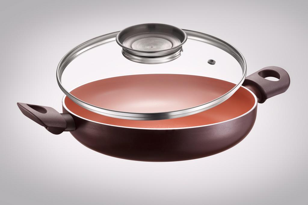 almacookware's tweet photo. Ed eccolo il #coperchio #dosatore di #almacookware #MadeInItaly dosi i #condimenti direttamente dal #coperchio #alma http://t.co/QgY9zekPA3