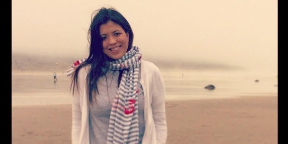 HuffPost's tweet photo. "I became a desperate housewife in my 20s, so I left" http://t.co/YK06vAdMJx http://t.co/RmiKx0BuVc