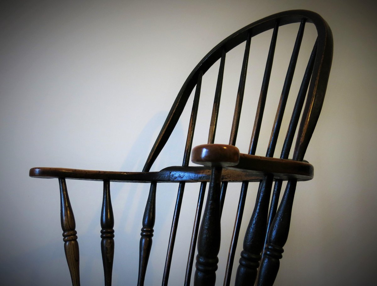 dcd1066_dodge's tweet photo. #WestCountry #Cornish
Original #paintedsurface
#Primitive sycamore Hoop Back #chair :)
will b showing @ #cothaymanor http://t.co/W0BjP0zCr0