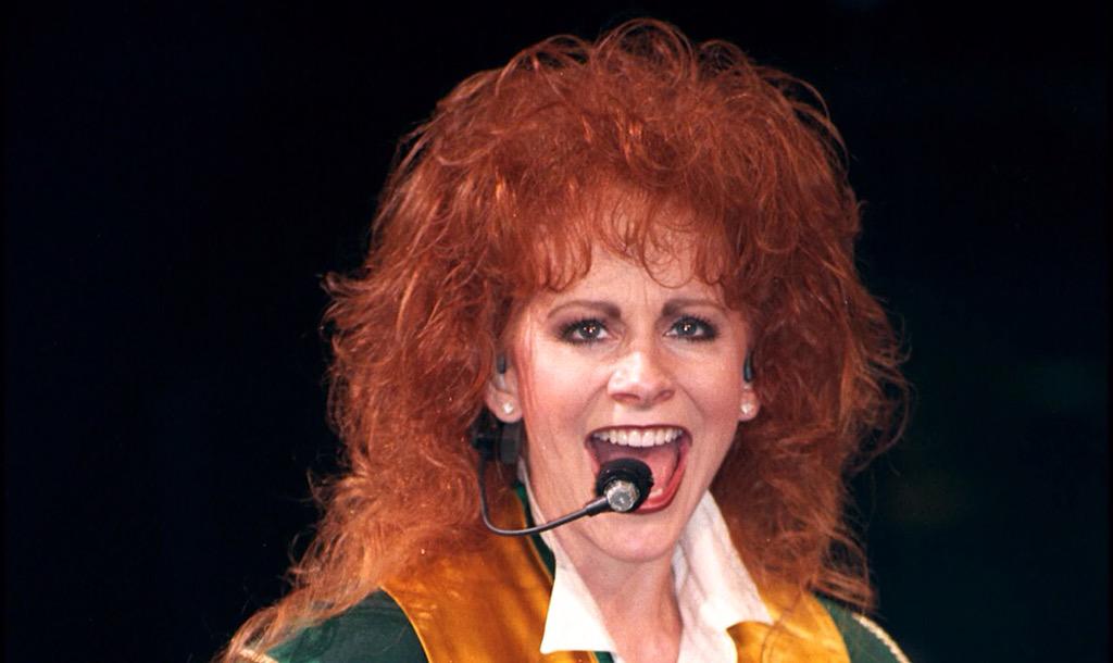 notmikestocks's tweet photo. Favorite Red Head Bracket Rd 1

RT for me, FAV for Reba http://t.co/xQNcPo5Rmp