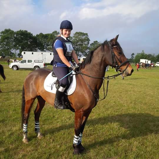 EquiBox_SA's tweet photo. Awesome weekend at George Eventing. Well done team Equibox. We are so proud :) #equestrian #eventing http://t.co/Rhyy3BS8zn