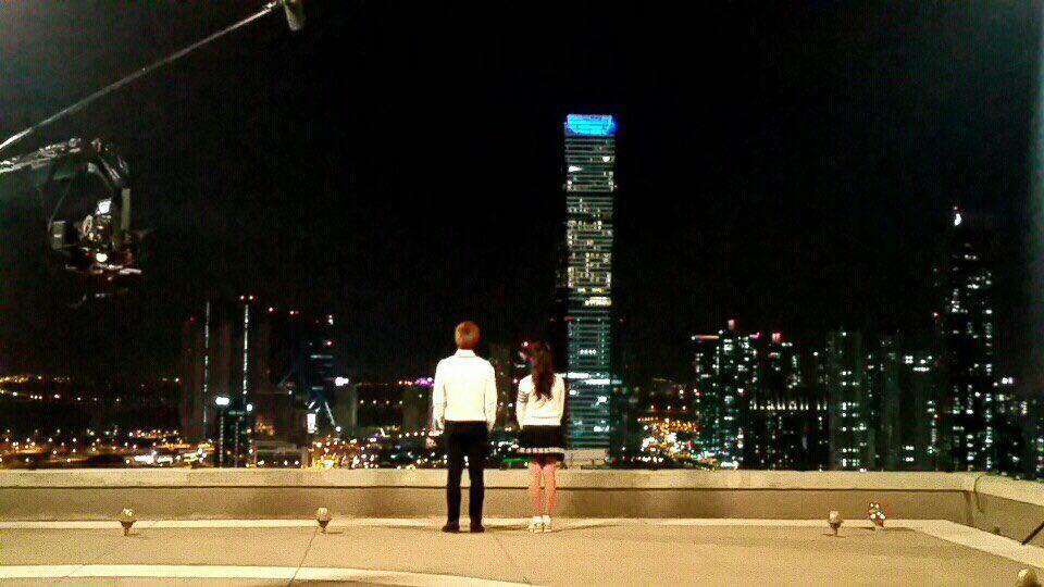 BTOB_6SJ's tweet photo. 어린나이에 한 드라마를 이끌어가는 소현이! 
매일을 잠도못자고 피곤해도 웃으며 일하는 널보며 나도 배우고 느끼는게 많다!여러분 우리 주인공 소현이 힘낼수있게 한마디씩 응원 좀 부탁해요!!ㅎ http://t.co/LGBo5iE6l6