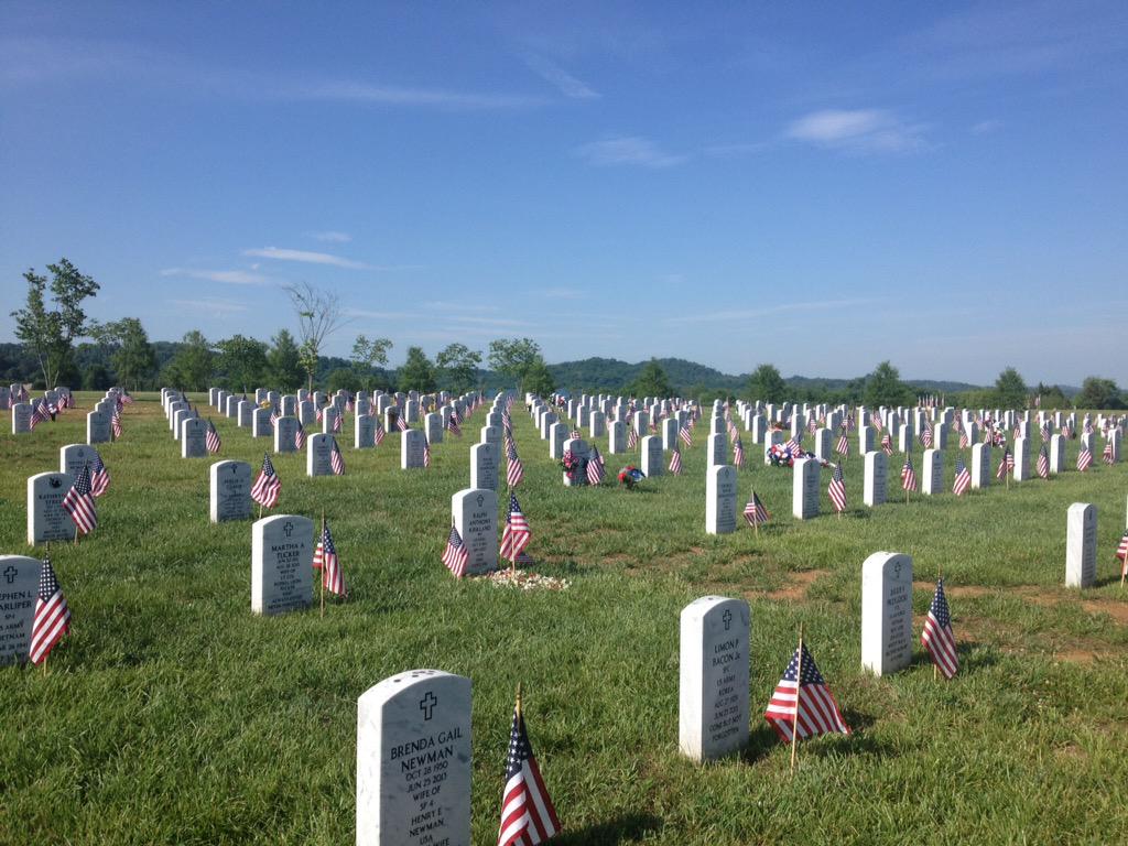 NextSCBC's tweet photo. Remembering all of those who have served this country as well as their families 🇺🇸#GodBlessTheUnitedStatesOfAmerica http://t.co/Cxnrus6nKB