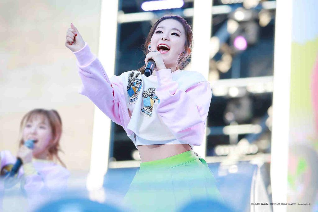 5REDVELVET's tweet photo. [HQ] 150523 RED VELVET at 2015 Dream Concert

SEULGI by Thelastwaltz_SG  (2) http://t.co/R37cRfUi2e