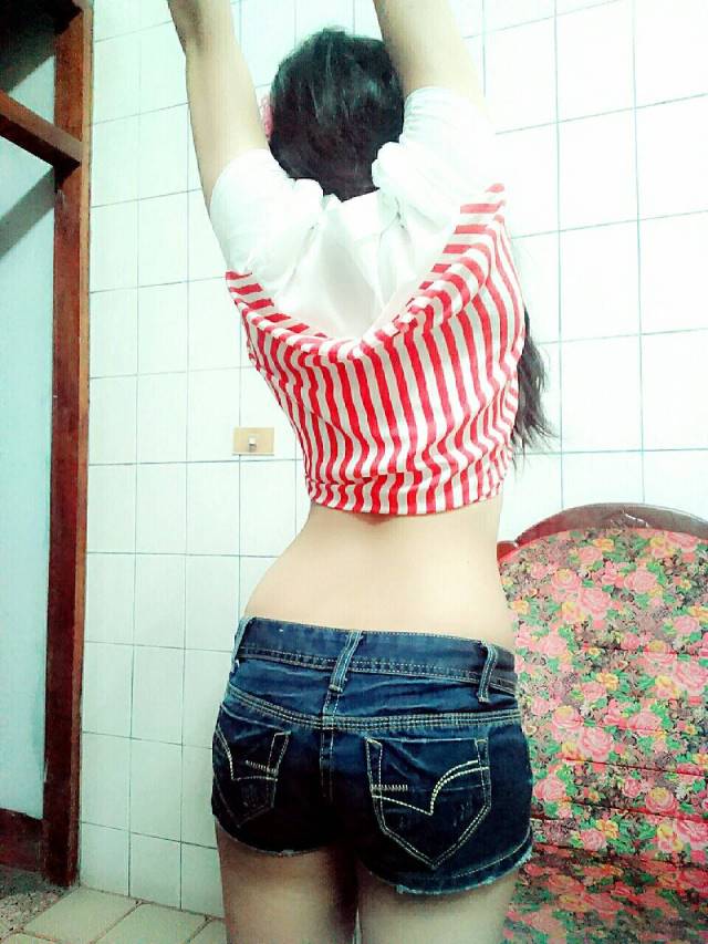 Ap17Lizta's tweet photo. Bngun kesiangan gra2 semlem abis dugem,,, aahhhhh,,,mett pgii,,,, http://t.co/6zOUqlYhyy