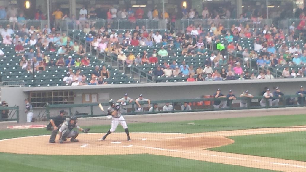 Andyfox3's tweet photo. Bball on mon night!  Happy memorial day! My man @nsoto50 soooo close to going yard!! @KnightsBaseball @ArmorShoppe http://t.co/1Ohg4wg2KH