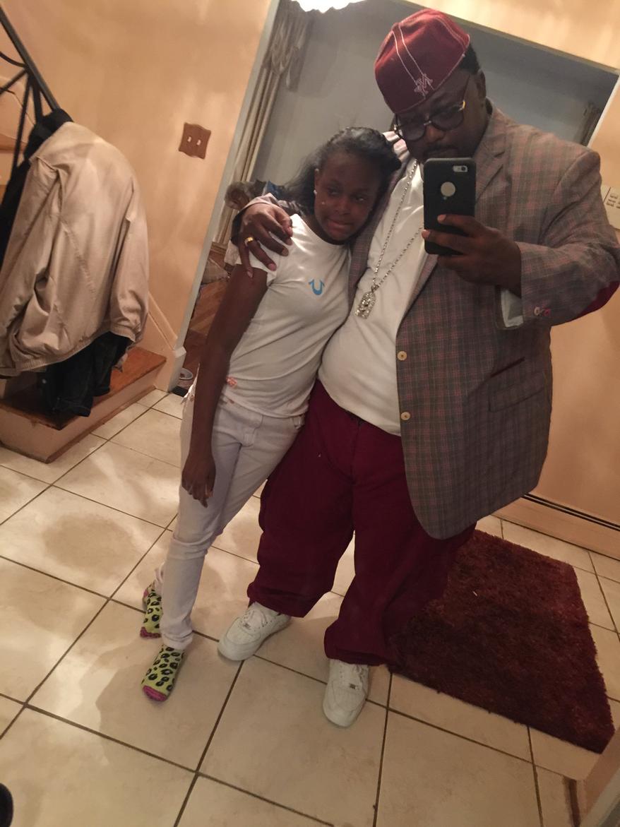 pastormo10's tweet photo. @PreachersOxygen @lemuelplummer Me and my Baby girl Daisy . I'm blessed http://t.co/5Ozp1a3HdU