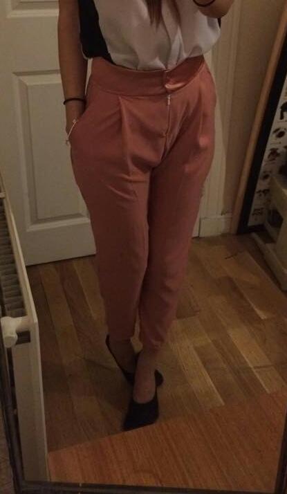 hannahgracey31's tweet image. My very own Tailored trousers :) #sewing #tailored #special #handmade #womensfashion #GraceClothing