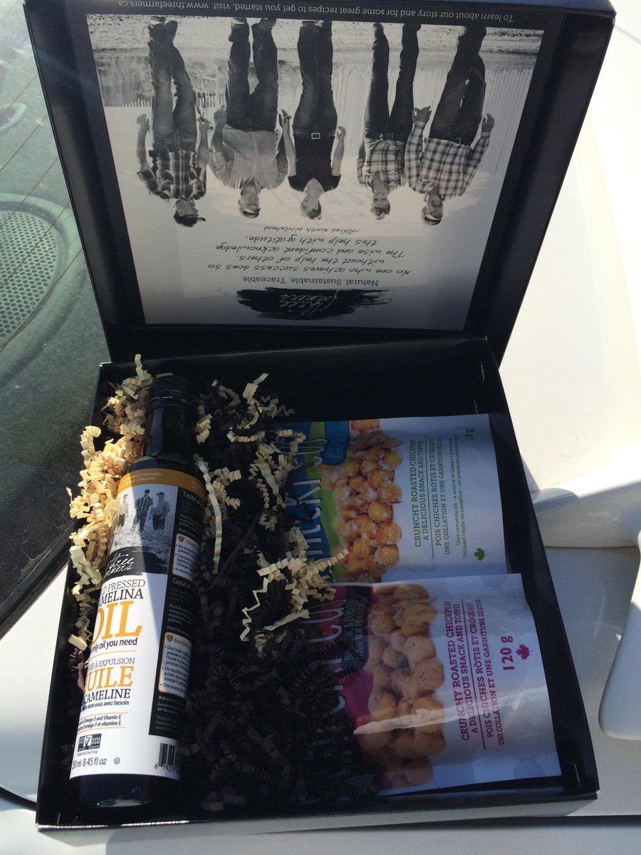 IABCSaskatoon's tweet photo. Thanks to our sponsors @ThreeFarmers and @KarpanParkland for our speaker's gifts for #D2L2015. http://t.co/WY75Y6j5oJ