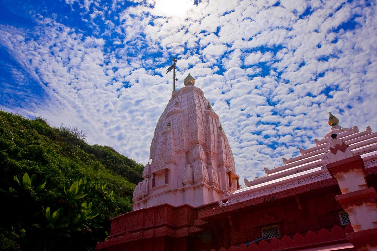 LaLeLife_'s tweet photo. #TweetJewels #Maharashtra @greensboro_nc @Ellazaion @Ana22Karina @vanessa8010 @customconcepts2 @chillie31512 http://t.co/yDunHELSpt