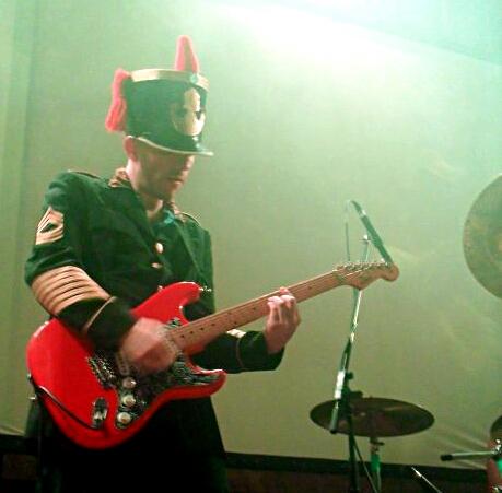 gasparbenegas's tweet photo. Aca en la prueba de sonido. (????) http://t.co/m396z0CiG9