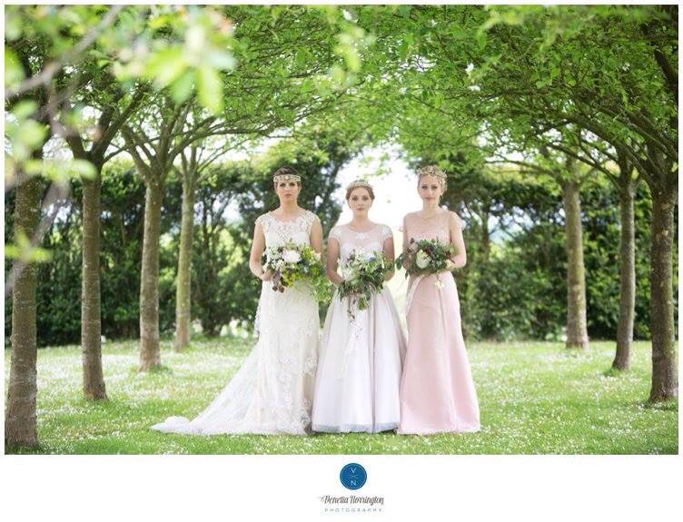 Absolutely stunning pic of the roaming catwalk from our #wedding showcase weekend! <a href="/firetopphoto/">Venetia Norrington</a> <a href="/bluefizzevents/">bluefizzevents</a>