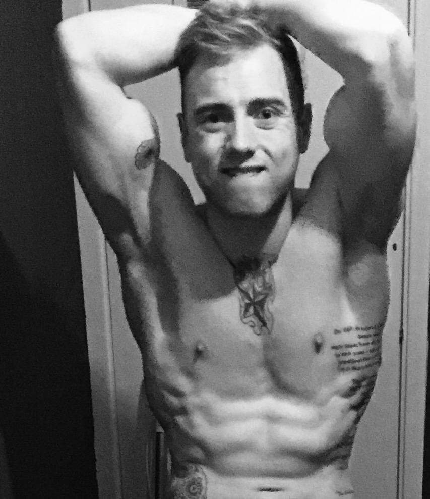 Naturalmurphybb's tweet image. Not long 1week5days and starting to dry out good this year better then the year before 
 horsecross.co.uk/whats-on/all/2…