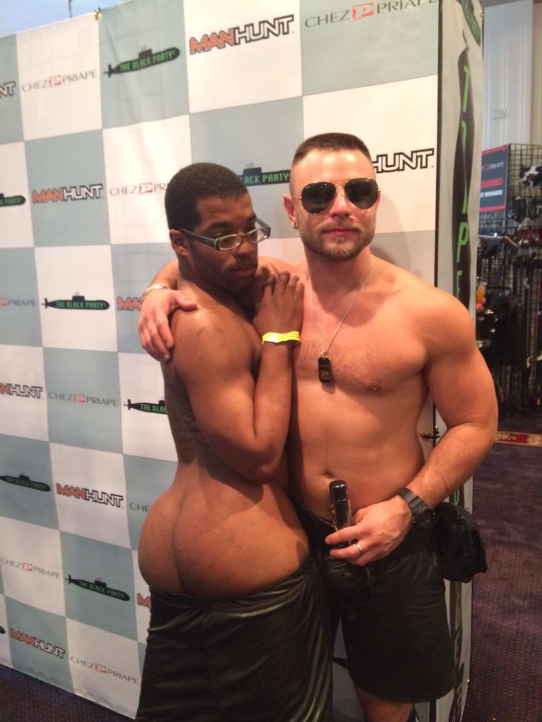PupRush's tweet photo. Get a free bottle of @pjurusa lube when you get a pic with @NickSterlingNYC in @PriapeStores booth !!! http://t.co/1UcD9PYuoF
