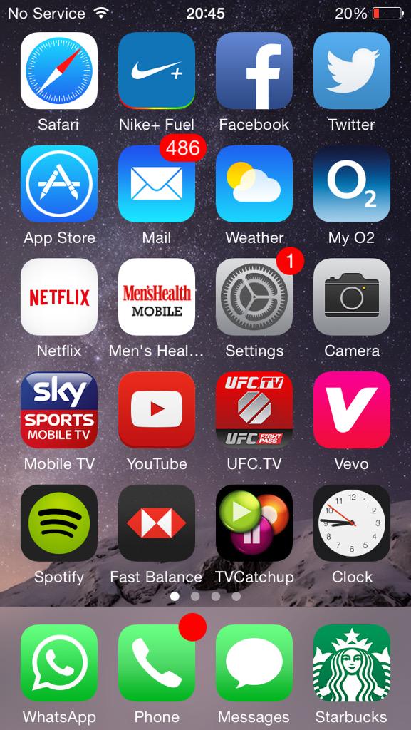 dertydersh's tweet image. #O2Signal is off this bank holiday 💀!! In other news I should REALLY check my emails..