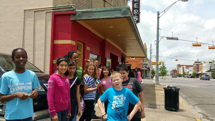 NIS205's tweet photo. We had a great time seeing #monkeykingdom @disney @navasotaint http://t.co/gX4EnmMOVn