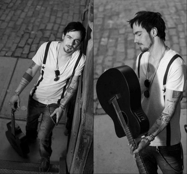 Happy Birthday, Adam Gontier! You are the best! Your songs are more to me than just music. Eternal inspiration to you 