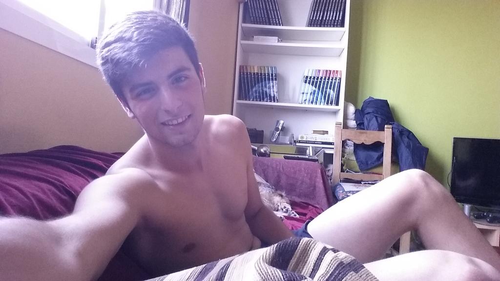 LisiScala's tweet photo. 🙋🙋🙌 http://t.co/CP2QbpAwI2