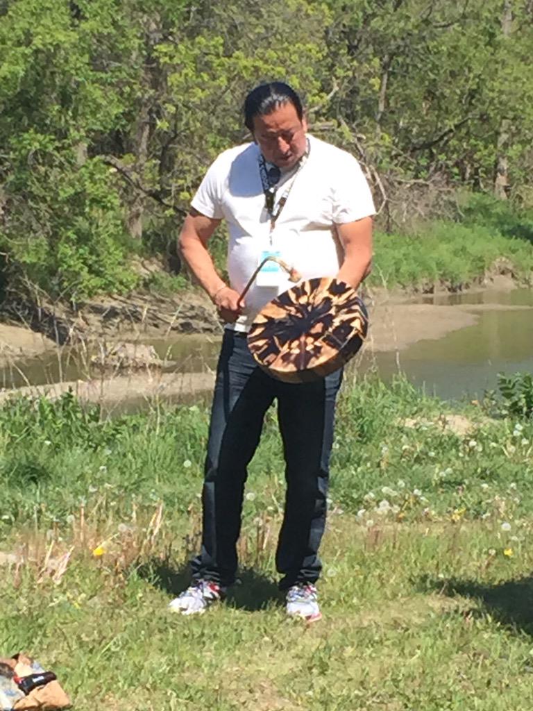 aprilsMuseum's tweet photo. Many thanks, Phil Cote, descendant of Tecumseh, generous Humber River #TO tour #indigenous #curator #artist #smudge http://t.co/gFz5DWfAGL