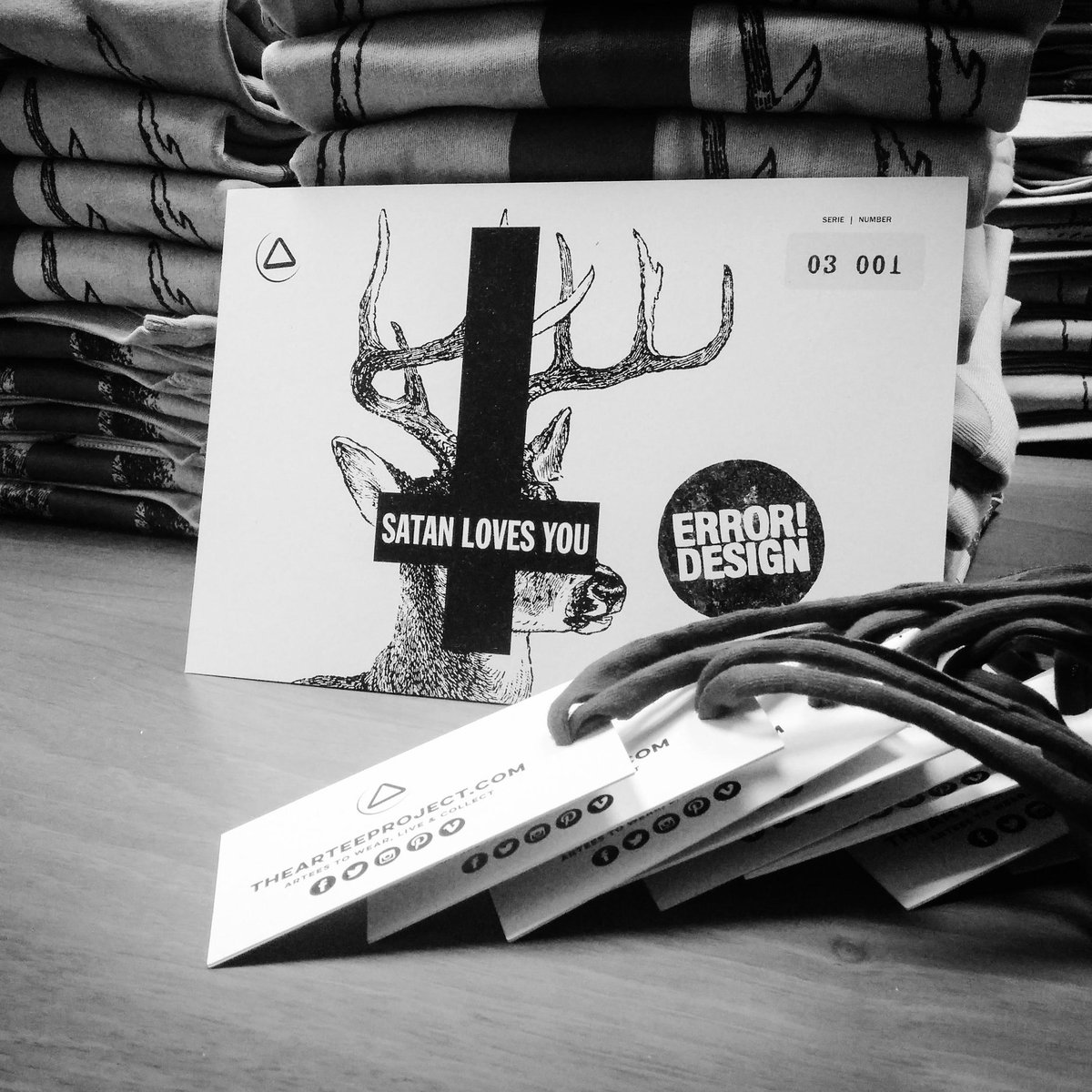 thearteeproject's tweet photo. ¡Últimos detalles! Muy pronto la #artee03 #satanlovesyou de @error_design ​disponible en http://t.co/z9YX1TdYv2 http://t.co/ngIIVEFJLq
